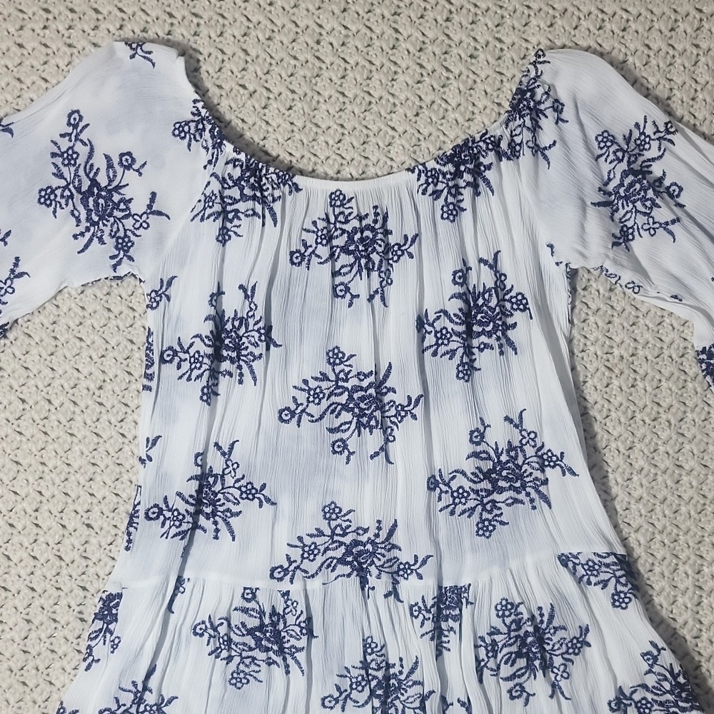 My Beloved Embroidered Boho Top Womens M White Blue Excellent Bell Sleeve Ruffle